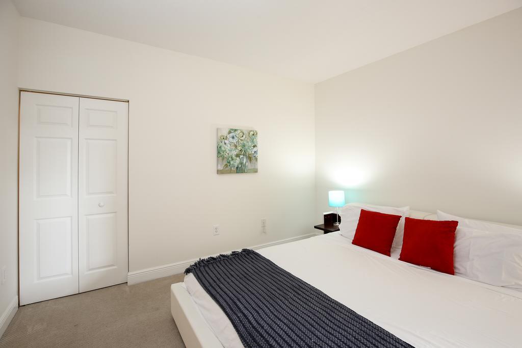 Pelicanstay In Coral Gables Miami Bagian luar foto