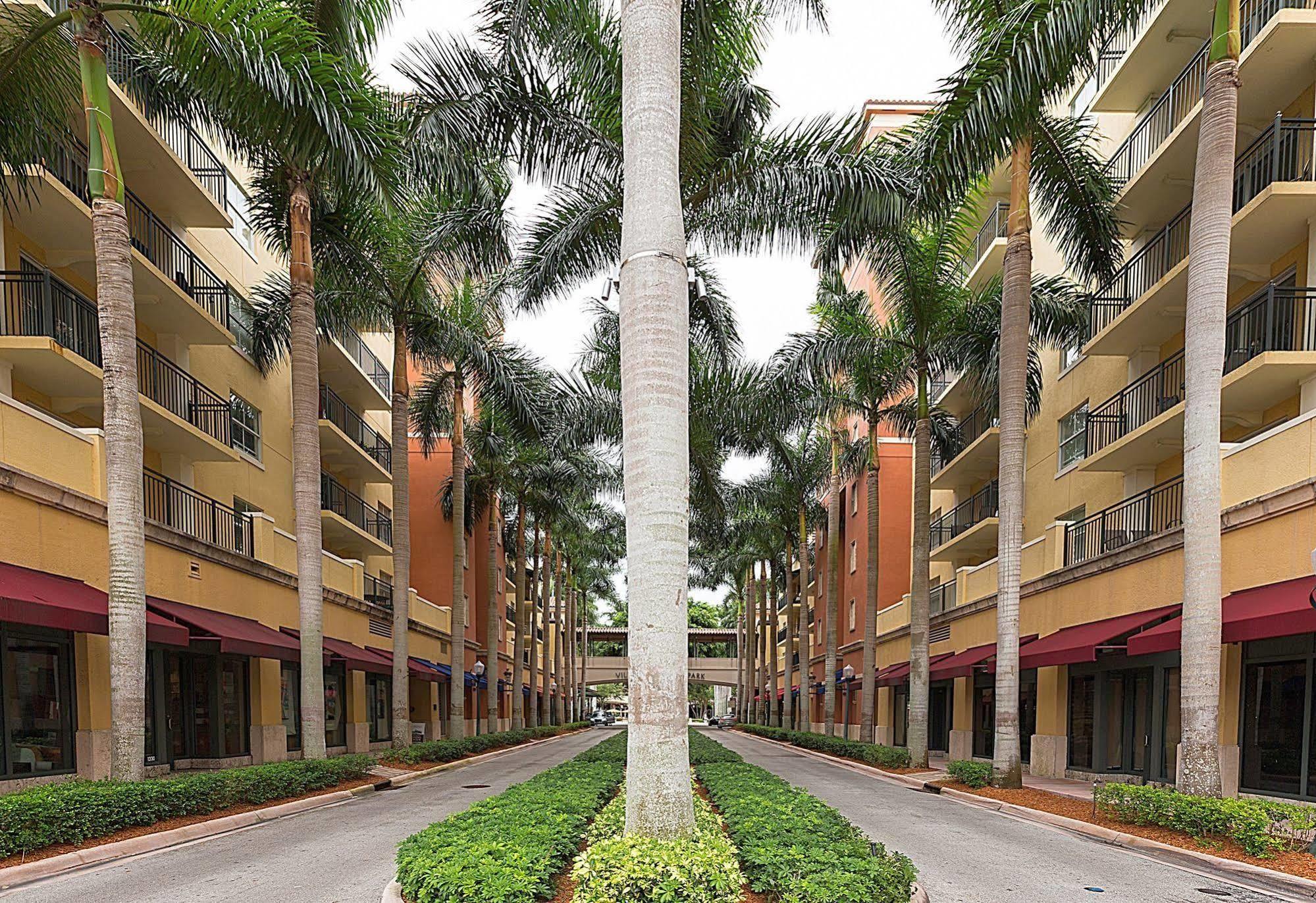 Pelicanstay In Coral Gables Miami Bagian luar foto