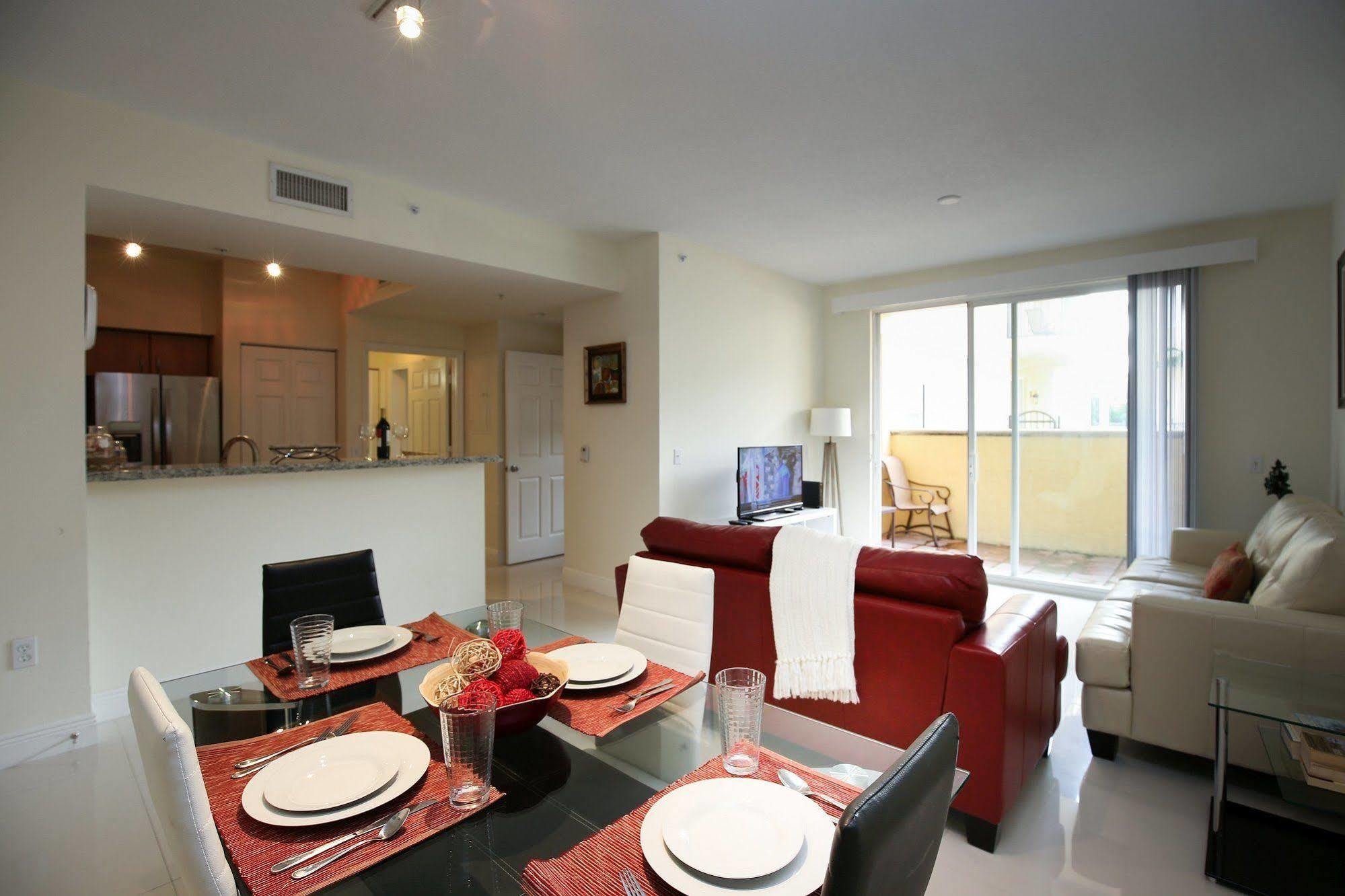 Pelicanstay In Coral Gables Miami Bagian luar foto