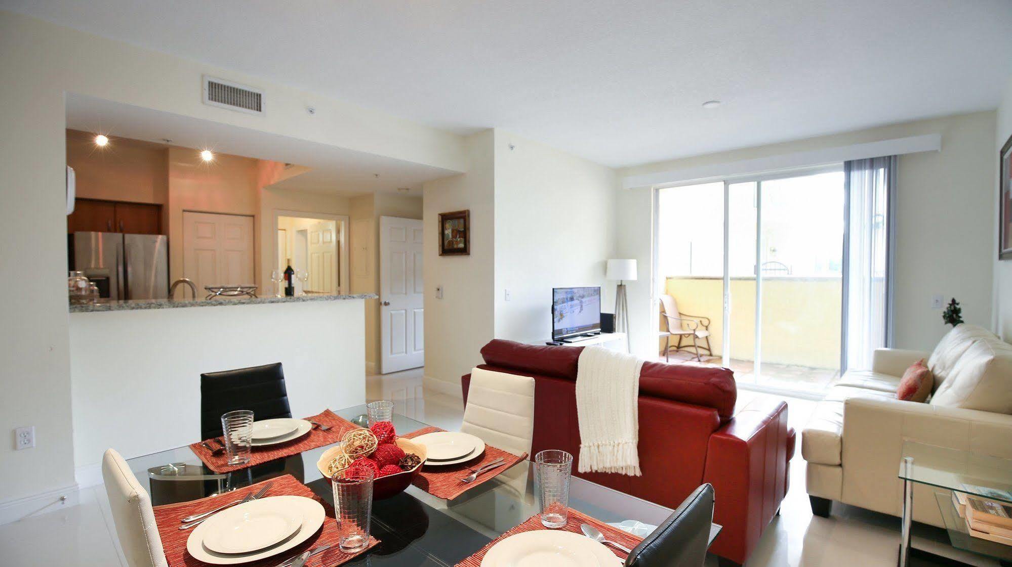 Pelicanstay In Coral Gables Miami Bagian luar foto