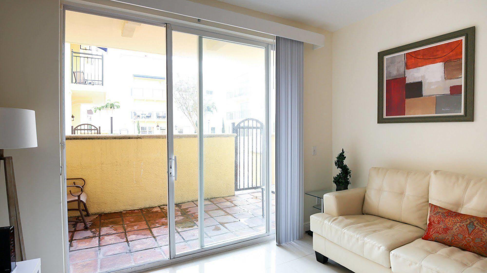 Pelicanstay In Coral Gables Miami Bagian luar foto