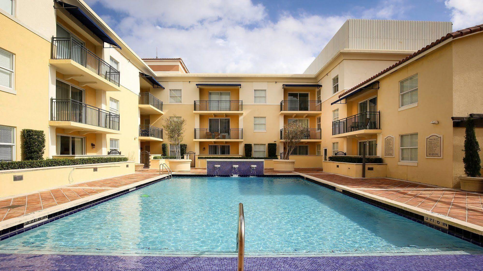 Pelicanstay In Coral Gables Miami Bagian luar foto