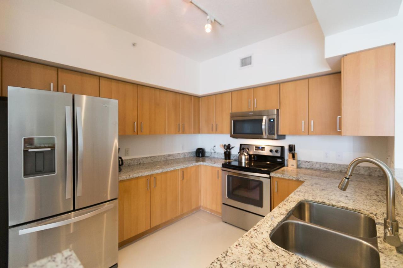 Pelicanstay In Coral Gables Miami Bagian luar foto